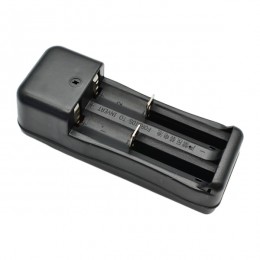 Зарядний пристрій мережевий д/батарейок універсал на 2слоти арт.330#-1